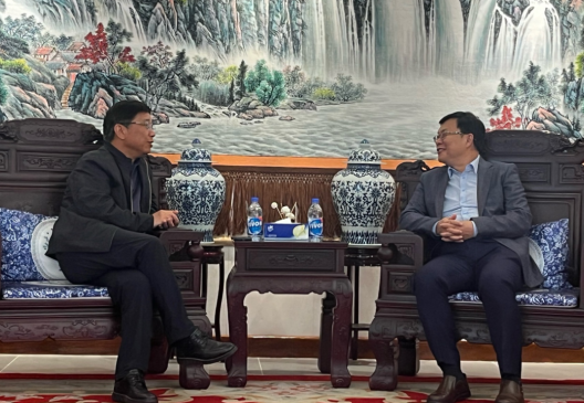 Lewin乐玩资源王平卫董事长拜会周鼎大使